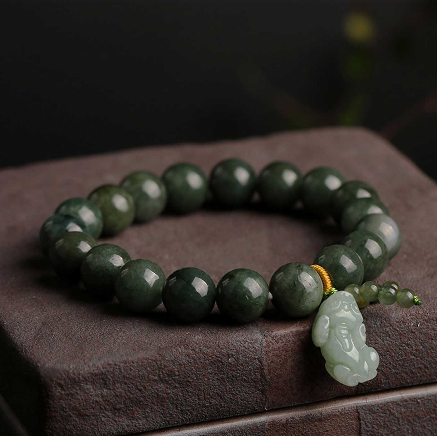 GLOWRA® JADE BRACELET